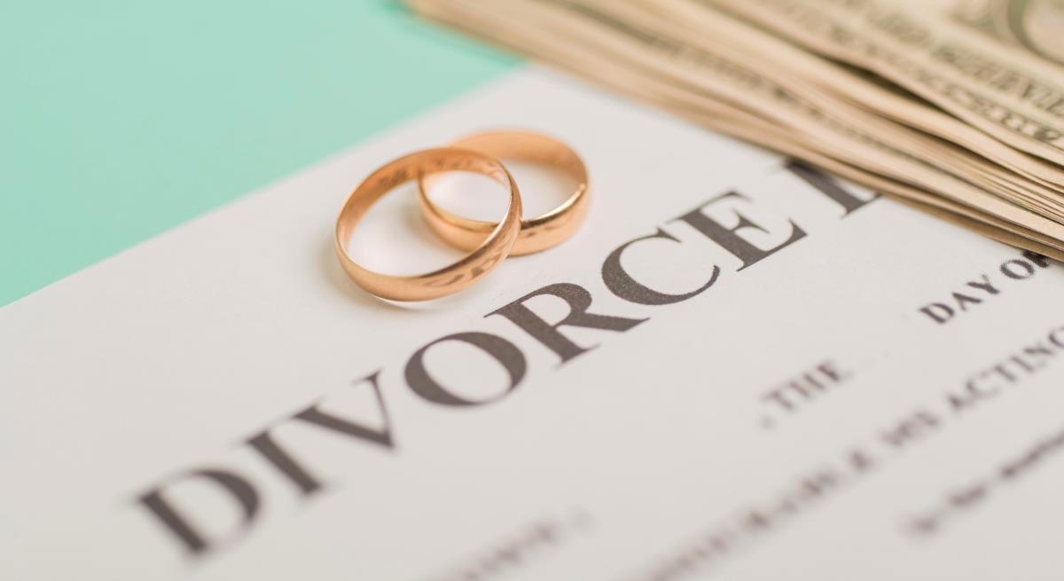 wedding rings divorce decree 1200x655 1